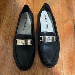ANNE KLEIN NADDIE LOAFER